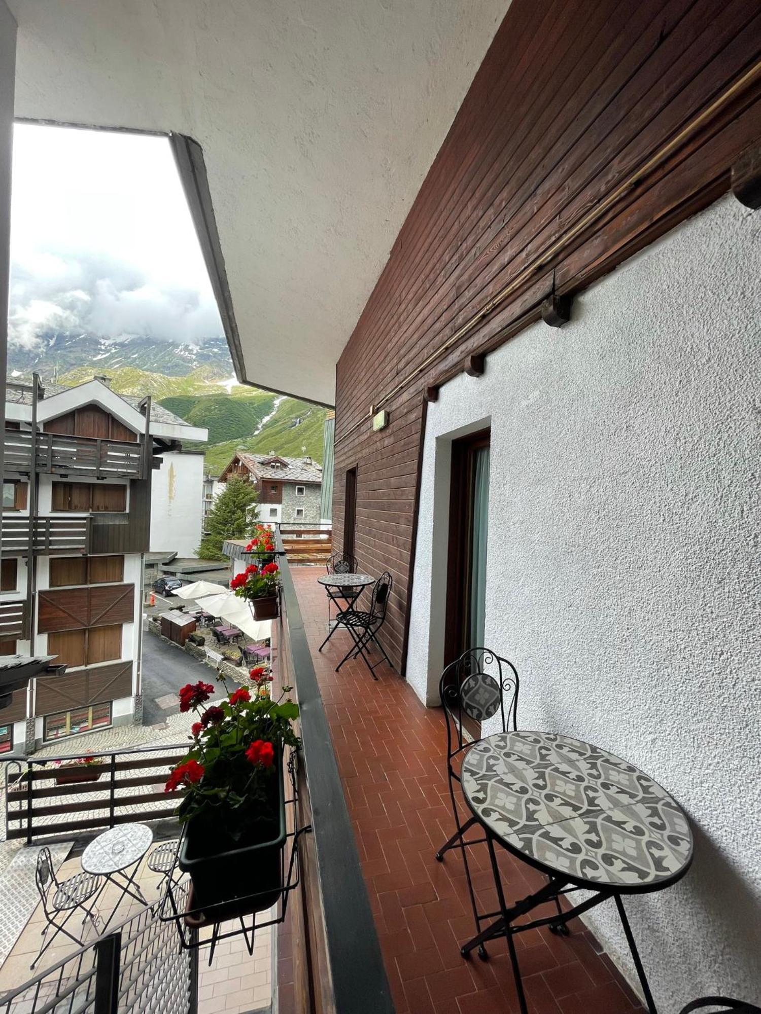 Hotel Meuble' Joli Breuil-Cervinia Luaran gambar